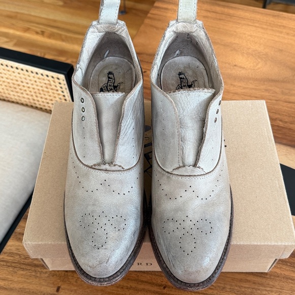 Freebird by Steven Sadie boots in the color Ice - Picture 13 of 16